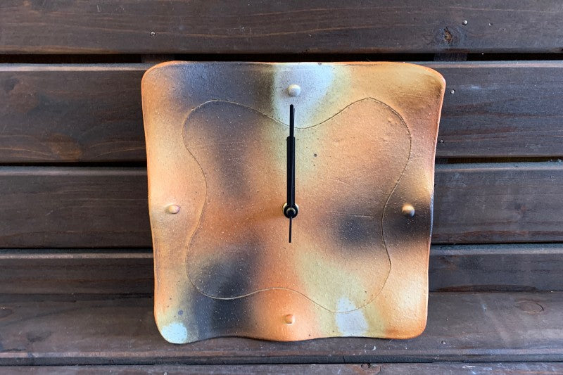 信楽焼 掛時計 緋色ボタン