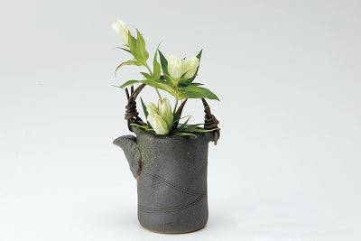 つる付花入 古釉口付