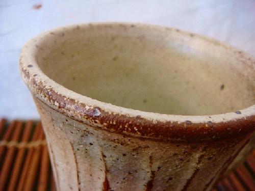 信楽焼 立線マグカップ(あぜ・緑釉)