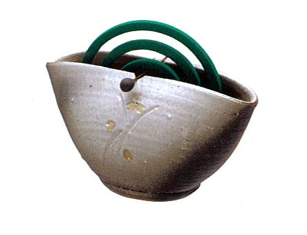 信楽焼 蚊遣り 白釉草花