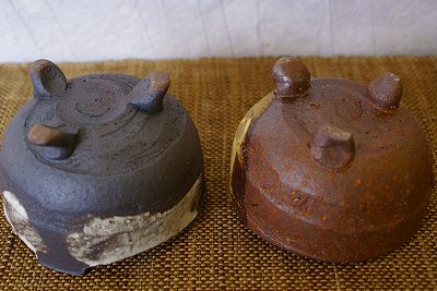 信楽焼 足付 黒・茶